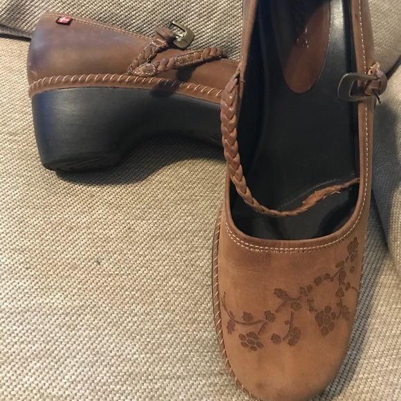 Brown heeled Mary Janes by Ecco - Picture 2 of 2